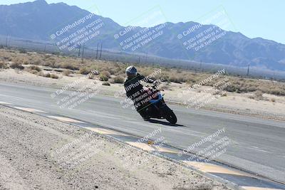 media/Dec-01-2025-Moto Forza (Mon) [[2daa91e15f]]/3-Beginner Group/Session 3 (Turn 16 Inside)/